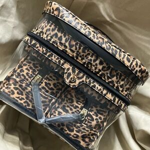 4-Piece Leopard Print Cosmetic Case